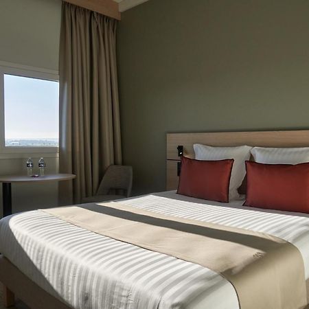 Hotel Akena Troyes - La Chapelle St-Luc Les Noes-pres-Troyes Eksteriør billede
